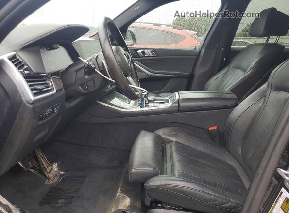 5UXJU4C01M9F71043 2021 BMW X5 Черный Вид салона спереди