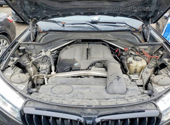 5UXKR2C38H0X03744 2017 BMW X5 Черный Вид задней части салона