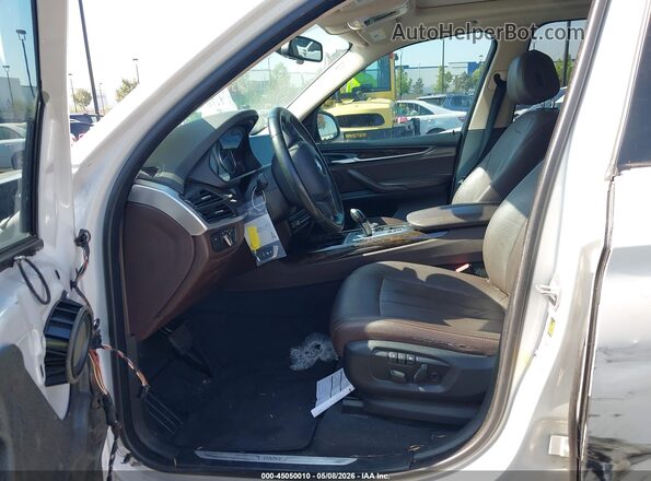 5UXKR2C5XG0R71291 2016 BMW X5 Белый Вид салона спереди