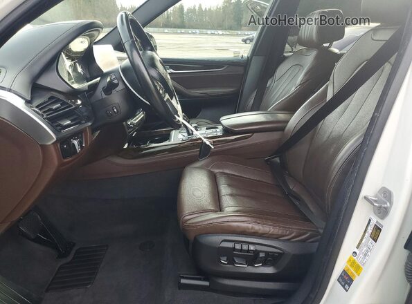 5UXKT0C30H0V96985 2017 BMW X5 White Widok wnętrza z przodu