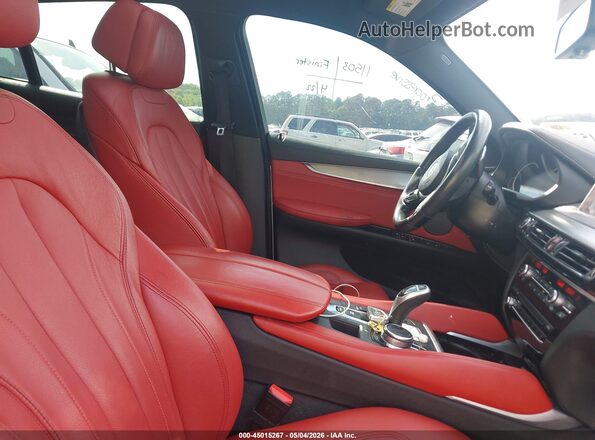 5UXKU6C56J0Z66604 2018 BMW X6 Белый Вид салона спереди