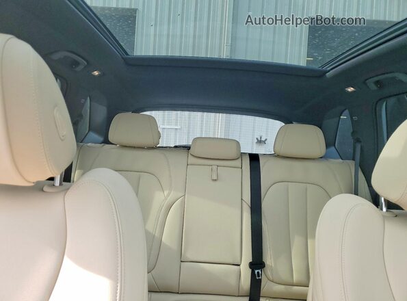 5UXTA6C03N9M02413 2022 BMW X5 Белый Вид задних сидений