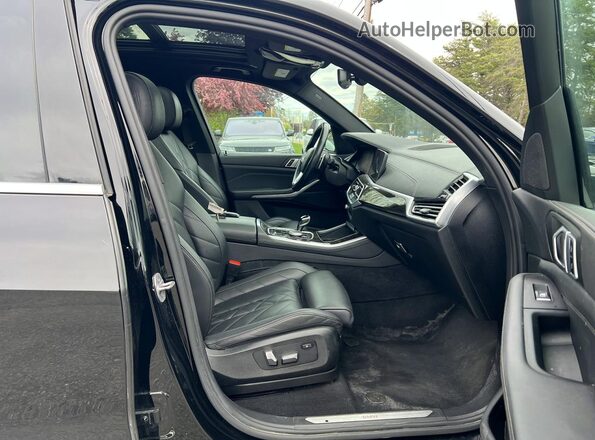 5UXTA6C07P9P01423 2023 BMW X5 Черный Вид спереди