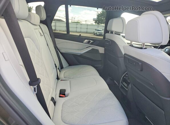 5UXTA6C09P9P83302 2023 BMW X5 Green Вид задньої частини салону
