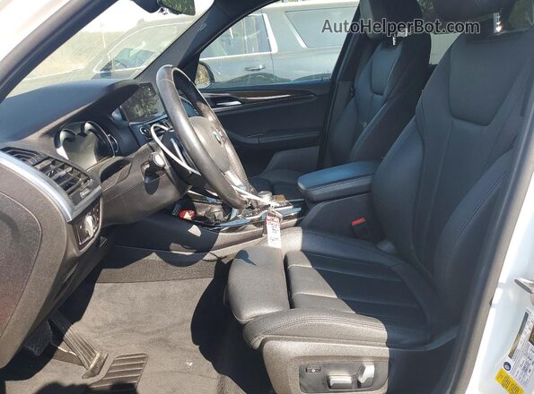 5UXTR7C59KLF24897 2019 BMW X3 White Vista interior delantera