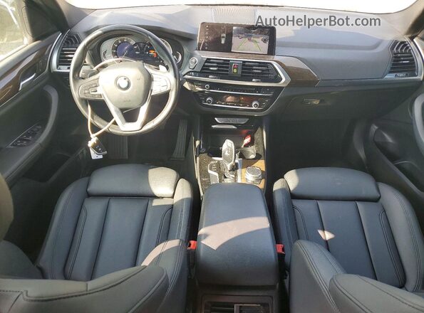 5UXTR7C59KLF24897 2019 BMW X3 White Vista del salpicadero