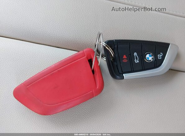 5UXTR7C5XKLR48473 2019 BMW X3 Белый Вид панели приборов