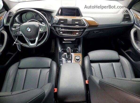 5UXTR9C50JLC80079 2018 BMW X3 Черный Вид панели приборов