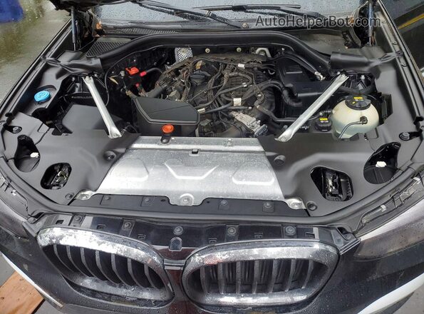 5UXTR9C53JLC74776 2018 BMW X3 Черный Вид задней части салона