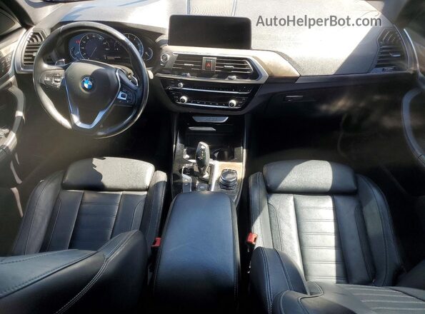 5UXTR9C53JLC74776 2018 BMW X3 Черный Вид панели приборов