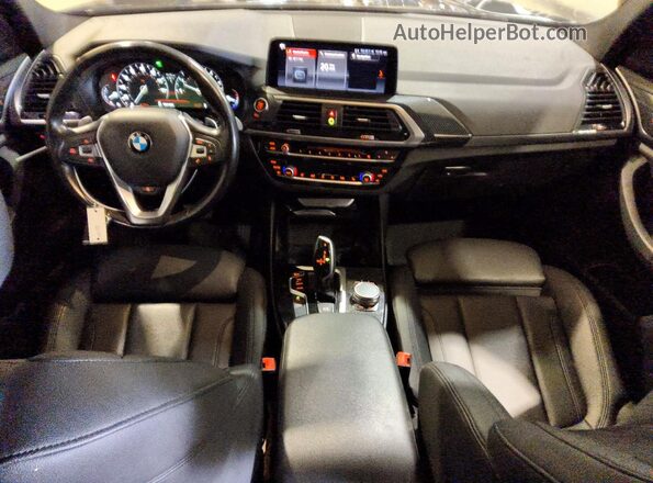 5UXTR9C57KLD93321 2019 BMW X3 Черный Вид панели приборов