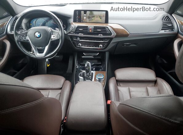 5UXTR9C58JLC83229 2018 BMW X3 Black Widok deski rozdzielczej