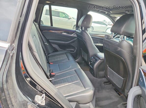 5UXTR9C58JLD58155 2018 BMW X3 Черный Вид задней части салона
