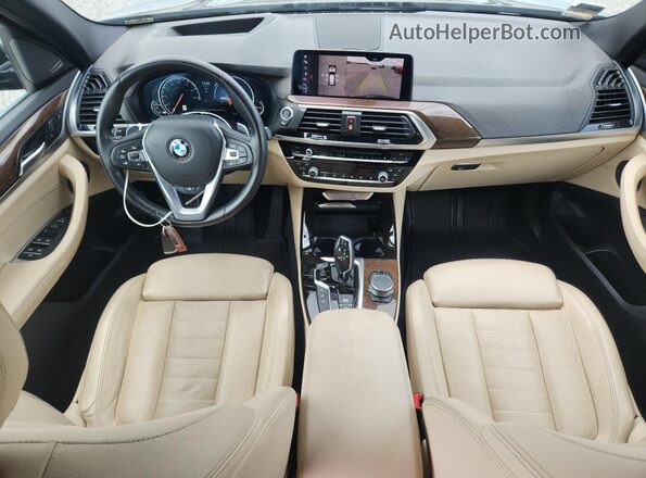 5UXTR9C5XKLE21323 2019 BMW X3 Black Widok deski rozdzielczej