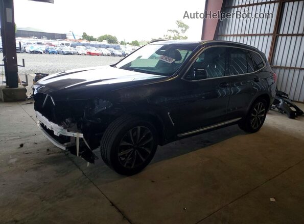 5UXTR9C5XKLP96917 2019 BMW X3 Gray Vista tres cuartos delantera izquierda