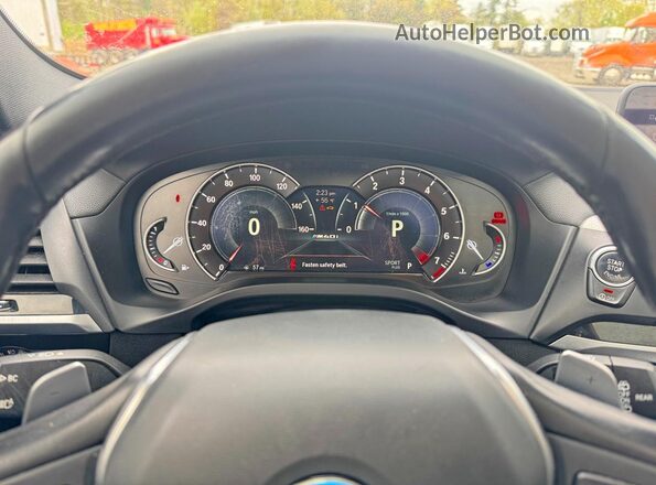 5UXTS3C59J0Z01223 2018 BMW X3 White Vista del salpicadero