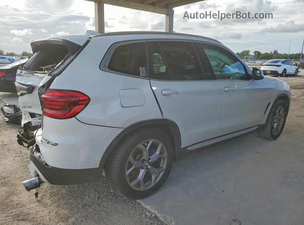 5UXTY3C00M9E86766 2021 BMW X3 Белый Задняя правая четверть