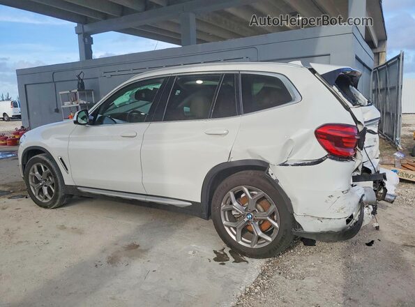 5UXTY3C00M9E86766 2021 BMW X3 Белый Задняя левая четверть