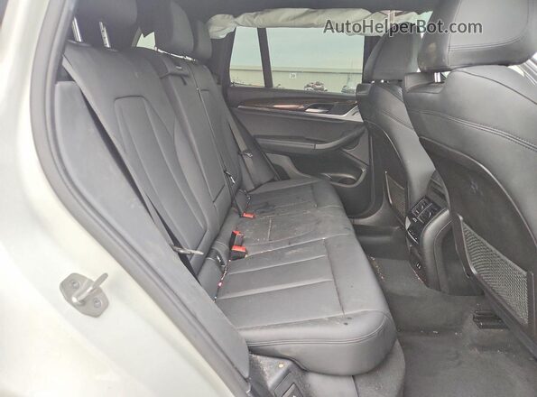 5UXTY3C01M9E68728 2021 BMW X3 Белый Вид задней части салона
