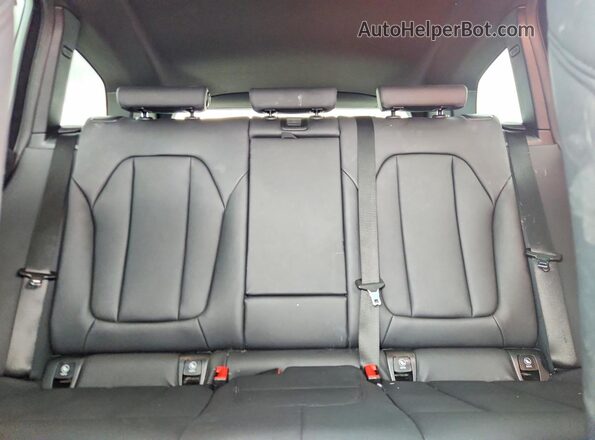 5UXTY3C02M9F26359 2021 BMW X3 Black Widok tylnych siedzeń