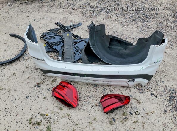 5UXTY3C03M9D81820 2021 BMW X3 Белый Вид наклейки с VIN-кодом