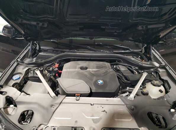 5UXTY5C00M9E39636 2021 BMW X3 Black ძრავის განყოფილების ხედი