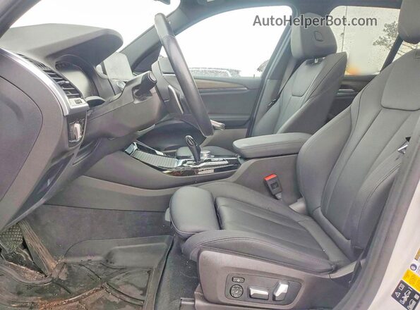 5UXTY5C00M9G25998 2021 BMW X3 White Вид салону спереду