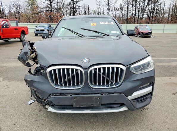 5UXTY5C03M9E39730 2021 BMW X3 Black Widok z przodu