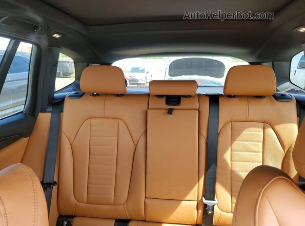 5UXTY5C07L9C96831 2020 BMW X3 Синий Вид задних сидений
