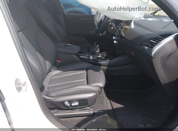 5UXTY5C07M9H42865 2021 BMW X3 Белый Вид салона спереди