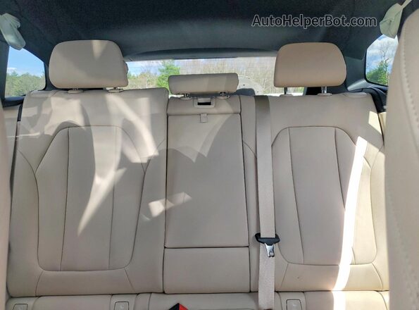 5UXTY5C08L9C30384 2020 BMW X3 Blue Вид задніх сидінь