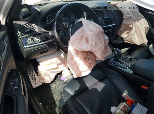 5UXWX7C50H0S18391 2017 BMW X3 White Widok deski rozdzielczej