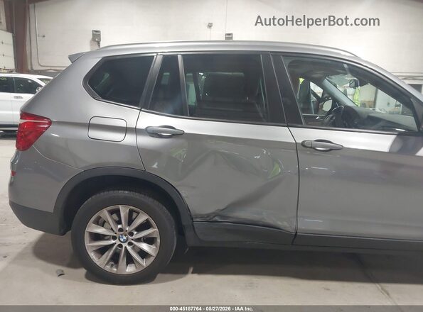 5UXWX9C32H0T20172 2017 BMW X3 Серый Вид спереди