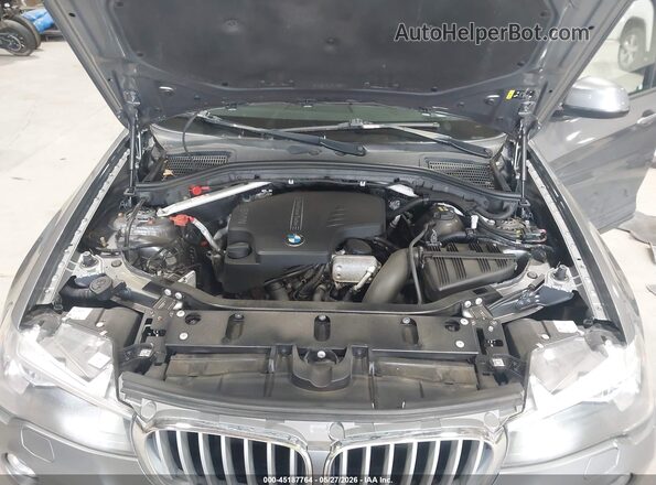5UXWX9C32H0T20172 2017 BMW X3 Серый Вид сзади