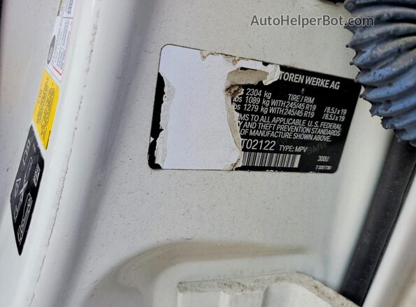 5UXWX9C55H0T02122 2017 BMW X3 Белый Вид наклейки с VIN-кодом