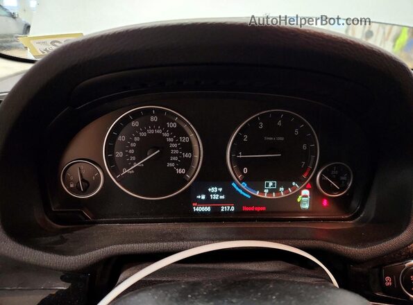 5UXWX9C55H0T05764 2017 BMW X3 Silver Սարքավորումների վահանակի տեսք