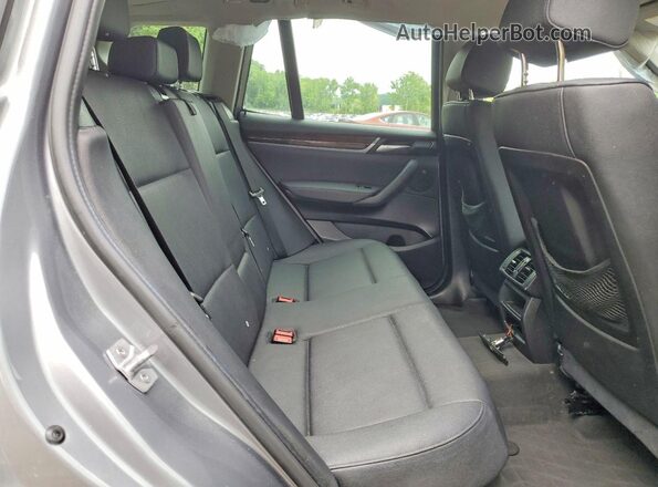 5UXWX9C57G0D83660 2016 BMW X3 Gray Widok tylnych siedzeń