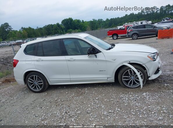 5UXWX9C59G0D83563 2016 BMW X3 Белый Вид задней части салона