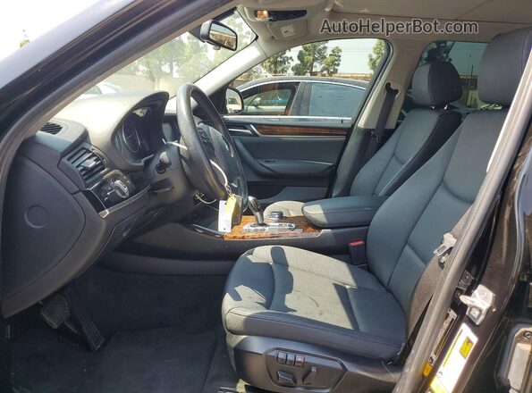 5UXWX9C59H0T15097 2017 BMW X3 Черный Вид салона спереди
