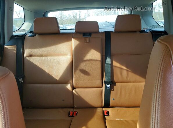 5UXWX9C5XH0D97621 2017 BMW X3 Белый Вид задних сидений