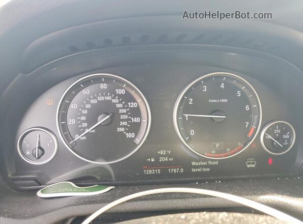 5UXWX9C5XH0D97621 2017 BMW X3 Белый Вид щитка приборов