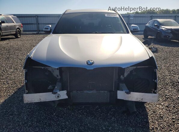 5UXWZ7C31H0V88175 2017 BMW X3 Silver Widok z przodu