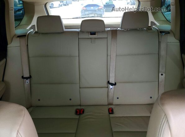5UXWZ7C36H0X40564 2017 BMW X3 Белый Вид задних сидений