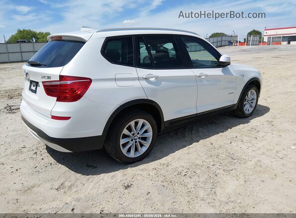 5UXWZ7C39H0X42082 2017 BMW X3 White Tył prawy