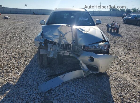 5UXWZ7C51H0V84855 2017 BMW X3 Gray Widok z przodu