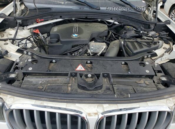 5UXWZ7C53G0T42647 2016 BMW X3 Белый Вид задней части салона