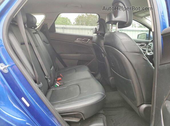5XYK33AF5PG053592 2023 KIA SPORTAGE Blue Vista interior trasera