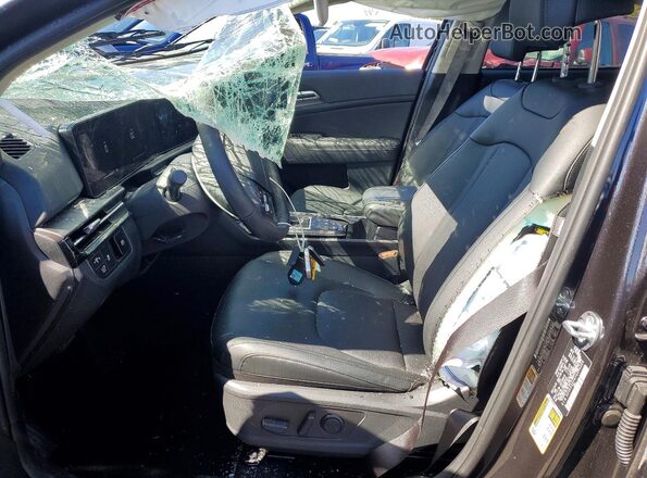 5XYK33DF6TG373266 2026 KIA SPORTAGE Черный Вид салона спереди