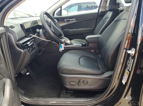 5XYK33DF8TG362012 2026 KIA SPORTAGE Black Front interior view