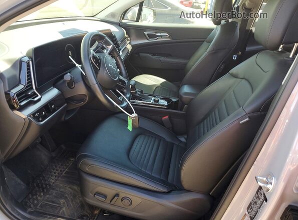 5XYK53DF0RG207280 2024 KIA SPORTAGE Серый Вид салона спереди